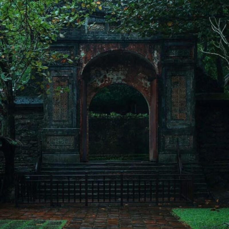 Lăng Tự Đức những ngày mưa